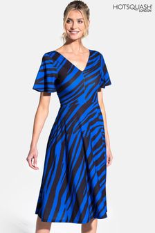 Czarno-niebieska damska sukienka midi Hot Squash o rozkloszowanymi i dopasowanym kroju ze wzorem w zwierzęce paski (M98335) | 660 zł