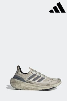 حذاء رياضي خفيف بدعم فائق عملي من Adidas (M99546) | د.ك 73.500