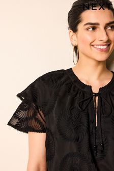 שחור - חולצת חמניות עם שרוול כפול וקשירה בצווארון (N10635) | ‏113 ‏₪
