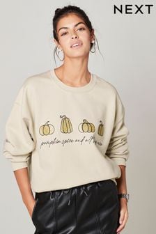 Neutral Sand Pumpkin Spice and All Things Nice' Autumnal Seasonal Pumpkin Halloween Graphic Sweatshirt (N11961) | 29 €