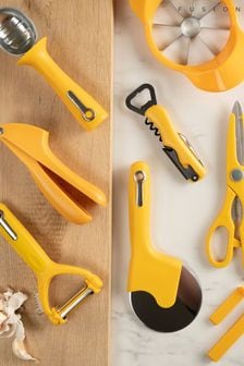 Fusion Yellow Set of 4 Can Opener, Multi Peeler, Pizza Cutter and Garlic Press (N13629) | €39