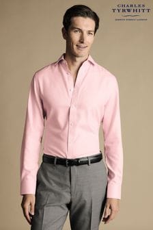 Rosa - Camisa entallada de cuello italiano tejida que no necesita plancha Mayfair de Charles Tyrwhitt (N18969) | 99 €