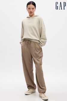 Brown - Gap hlače z žepi  Fit Parachute Runaround (N30498) | €51