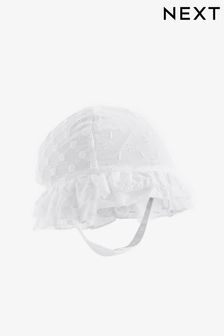White Broderie Frill Bucket Hat (0mths-2yrs) (N32378) | €10