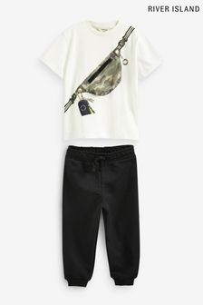 River Island fantovske hlače za prosti čas s kamuflažnim vzorcem in pasom (N36676) | €14