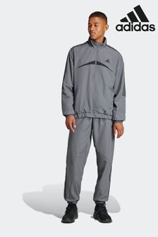 رمادي - بدلة رياضية منسوجة شيفرون من Adidas (N37658) | 446 ر.س