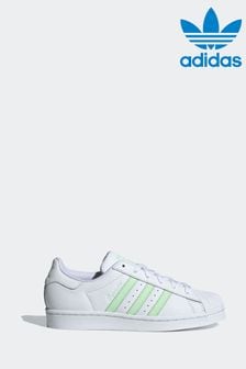 حذاء رياضي أبيض Superstar من Adidas Originals (N38862) | 445 ر.ق