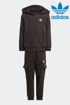 أسود - بدلة رياضية طراز كارجو بهودي وسحاب نصف الطول من Adidas Originals (N39817) | 23 ر.ع