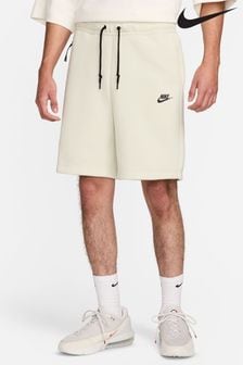 Crema - Pantalones cortos Tech polares de Nike (N48315) | 92 €