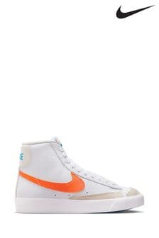 לבן/כתום - נעלי ספורט של Nike לילדים ונוער דגם Blazer 77 Mid (N48532) | ‏342 ‏₪