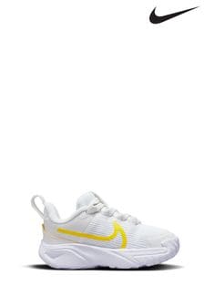 לבן/ צהוב - נעלי ספורט לפעוטות דגם Star Runner 4 של Nike (N50879) | ‏151 ‏₪
