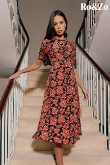 Ro&Zo Red Rose Print Ruched Front Midi Dress (N54599) | €142