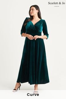 Scarlett & Jo Forest Green Verity Velvet Maxi Gown (N64401) | €154