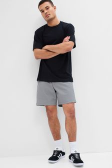 Gap Grey 7" Chino Shorts (N78282) | €34