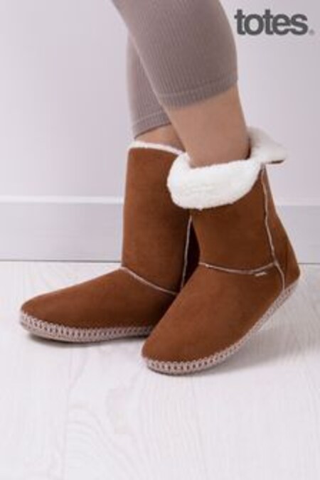Totes Brown Ladies Suedette Boot Slippers (P69883) | 40 €