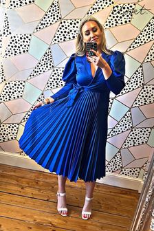 Closet Blue London Pleated Midi Dress (P81683) | €60