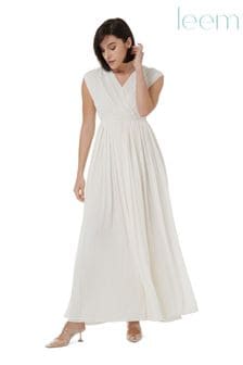 Drapowana sukienka bez rękawów z dekoltem w szpic Leem (P92835) | 411 zł