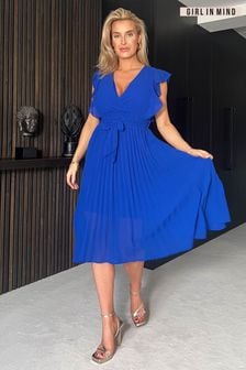Girl In Mind Blue Sylvie Pleated Flutter Sleeve Midi Dress (P96370) | kr637