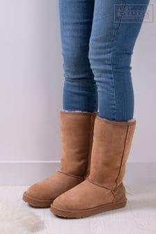 Just Sheepskin Brown Ladies Tall Classic Sheepskin Boots (Q03829) | 161 €