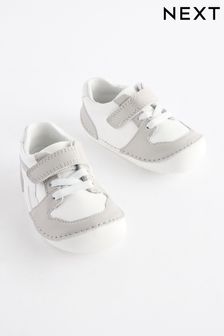 White/Neutral Wide Fit (G) Crawler Shoes (Q48611) | kr470