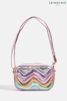 Skinnydip Millie Umhängetasche mit gewelltem Regenbogendesign, Pastell-Rosa (Q72206) | 50 €