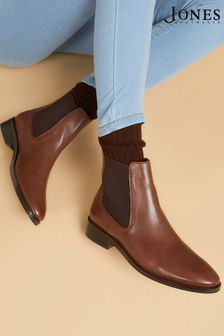 Jones Bootmaker Cream Forget-Me-Not Pointed Toe Chelsea Boots (Q74230) | AED549