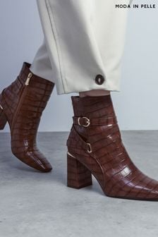 Moda in Pelle Kamina Flare Block Heel Sq Toe Wrap Buckle Trim Ankle Boots (Q75432) | €81