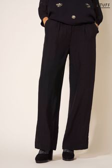 Czarny spodnie White Stuff Lucinda z szerokimi nogawkami z krepy (Q79569) | 250 zł