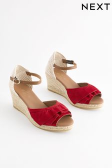 أحمر - حذاء بكعب وتد جلد بتصميم مكشكش من Forever Comfort® (Q80363) | 247 ر.س