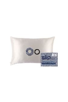 Slip Silk Pillowcase and Scrunchie Gift Set (Worth £111) (Q83312) | €110