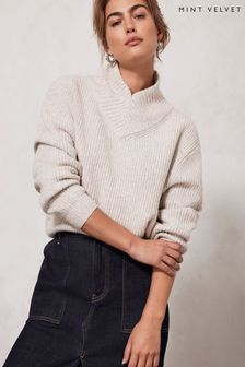 Mint Velvet Cream V-Neck Jumper (Q87059) | 136 €