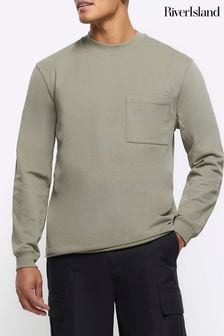 Grün - River Island T-Shirt in Regular Fit mit Bündchen und Tasche (Q88506) | 17 €