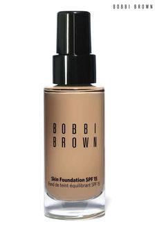 Bobbi Brown Skin Foundation SPF 15 (R13000) | €44