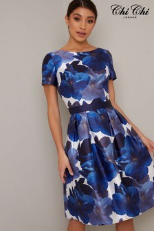 Robe mi-longue Chi Chi London imprimée plissée