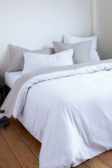 Oliver Desforge White Fitted Sheet (T14833) | €49 - €72