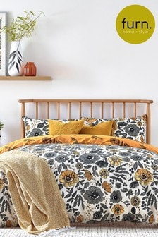furn. Mustard Scandi Poppy Floral Reversible Duvet Cover and Pillowcase Set (T18007) | 22 € - 40 €