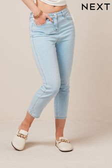 Jasnoniebieskie - Przycięte jeansy o dopasowanym kroju (T22044) | 99 zł