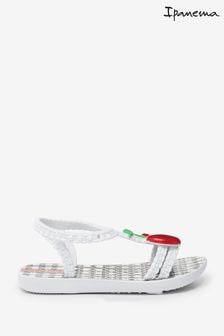 Ipanema White Baby Cherry Embellished Sandals (T23732) | 27 €