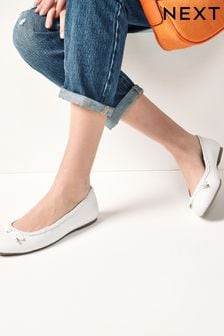 Weiß - Ballerinas aus Leder mit gewebter Struktur (T28957) | 24 €