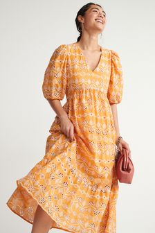 黃土色 - 刺繡洋裝 (T58018) | NT$1,990