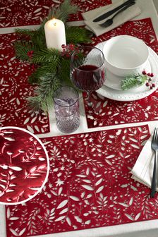 Red Holly Christmas Table Linen Set of 4 Placemats (T62736) | 15 €