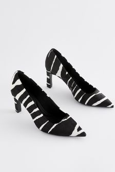 Zebra Forever Comfort® with MotionFlex Point Toe Court Heels (T78328) | €30