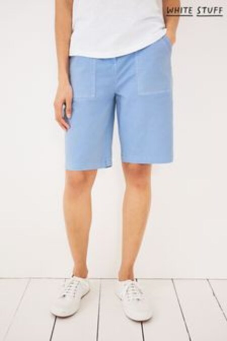 White Stuff Twister Chino-Shorts aus Biomaterial, Blau (T86942) | 30 €