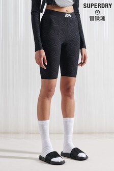 מכנסי ג'קארד קצרים של Superdry דגם SDX Limited Edition בשחור עם מש (U02112) | ‏116 ₪