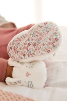 White Bunny Slip-On Baby Shoes (0-18mths) (U08297) | CHF 12