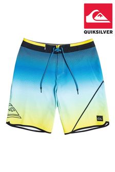 Quiksilver Mens Green Board Shorts (U14577) | €69