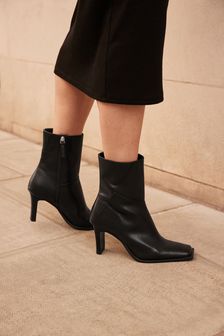 Black Forever Comfort® Leather Square Rand Ankle Boots (U15421) | 39 €