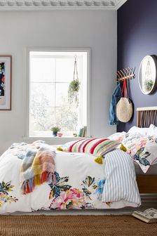 Joules White Hallaton Floral 180 Thread Count Cotton Percale Duvet Cover and Pillowcase Set (U18745) | $106 - $197