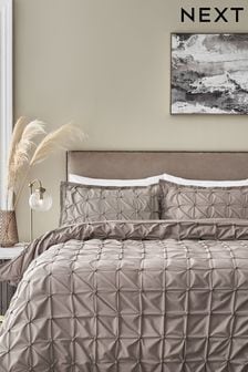 Natural Textured Pleats Duvet Cover And Pillowcase Set (U19617) | AED132 - AED264