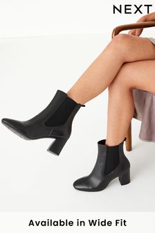 Schwarzes Leder - Forever Comfort® Motion Flex Chelsea-Boots mit Absatz (U41633) | 49 €